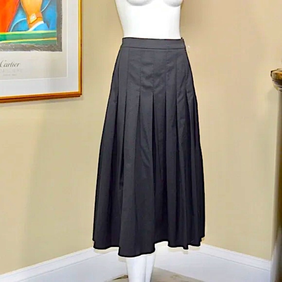 Fendi Black Maxi Pleated A line  skirt. Size 6 Made in Italy US 6 - Picture 3 of 14